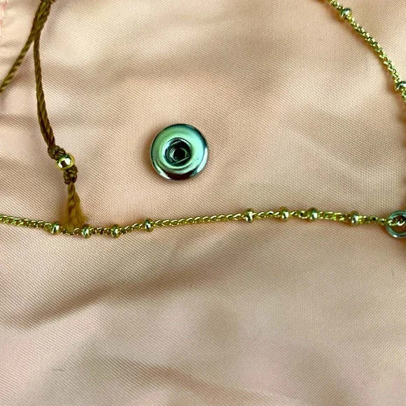 Les Néréides Paris. Acorn Bracelet. - Picture 6 of 6